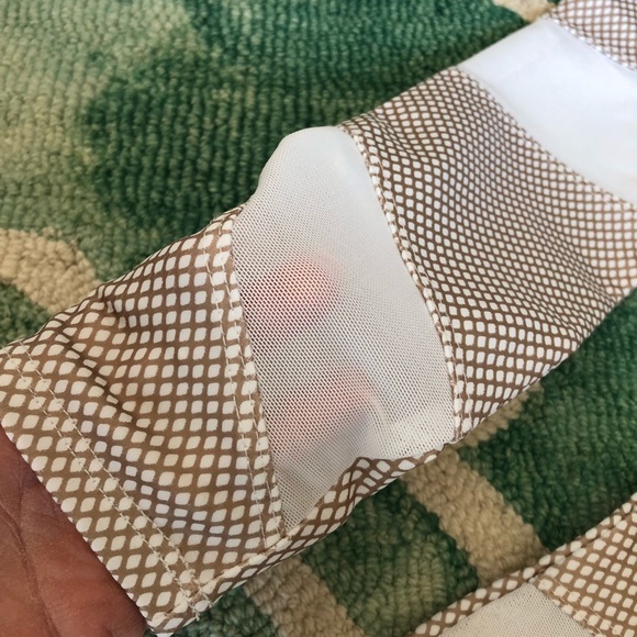 NWT! Onzie White & Gold Bondage Legging - Size XS - Picture 5 of 8